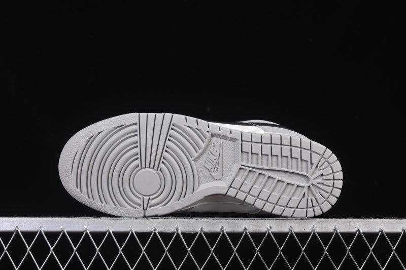 NIKE DUNK LOW WHITE/BLACK/GREY