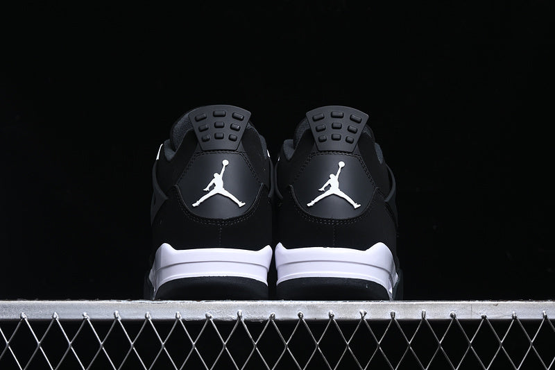 AIR JORDAN 4 RETRO WHITE THUNDER BLACK/WHITE/BLACK
