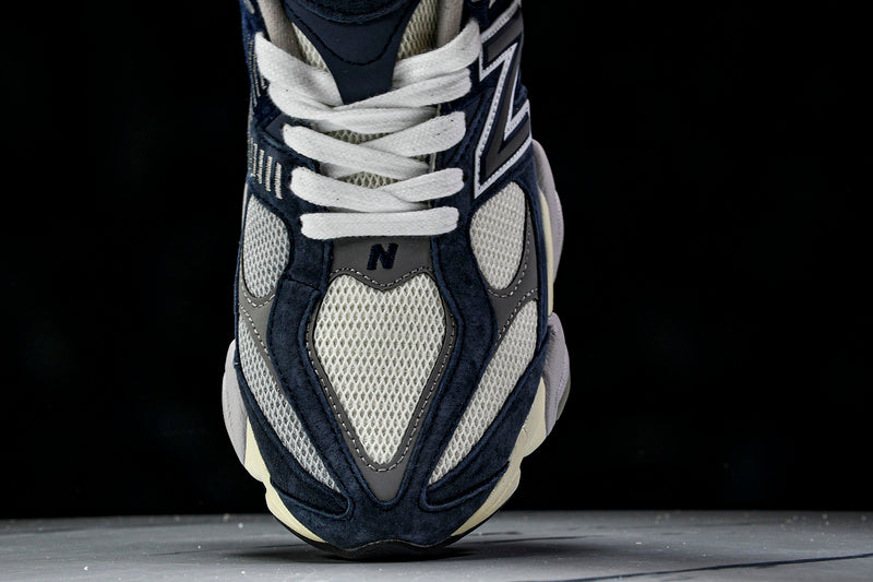 NEW BALANCE 9060 INDIGO VINTAGE