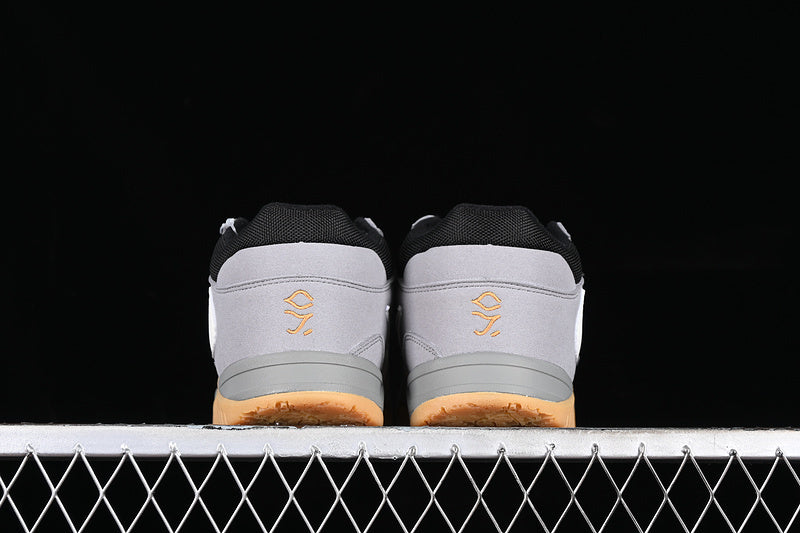 TRAVIS SCOTT JORDAN JUMPMAN GREY/WHITE