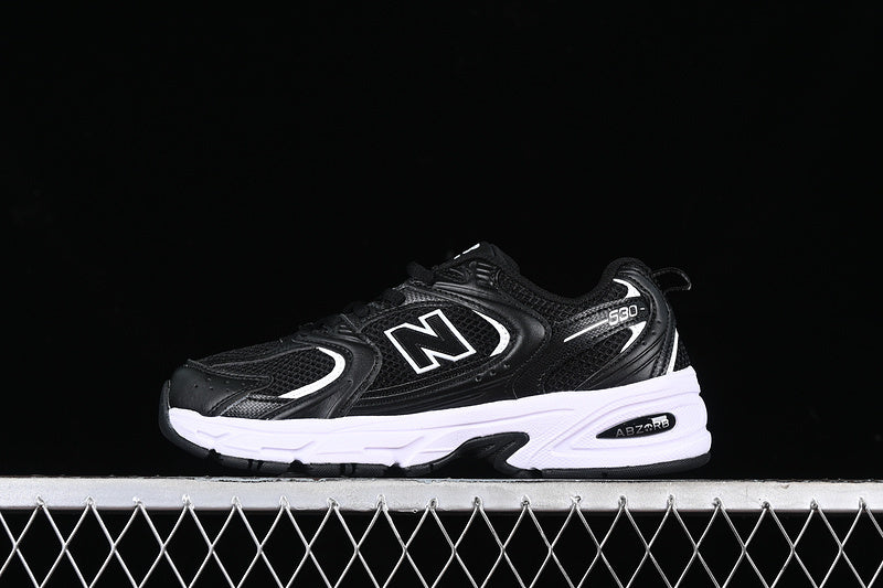 NEW BALANCE 530 BLACK/WHITE