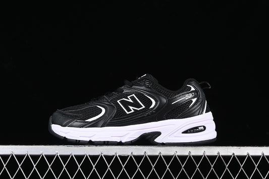 NEW BALANCE 530 BLACK/WHITE