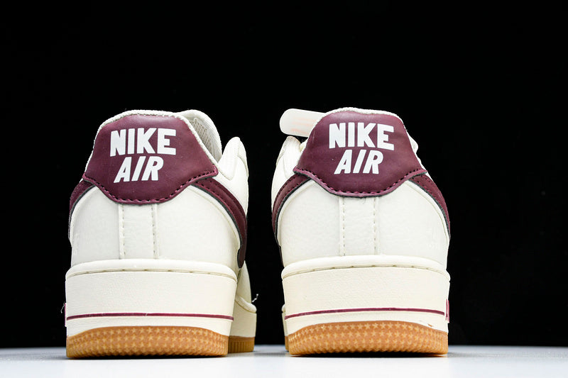 AIR FORCE 1 LOW 07 WHITE/RED