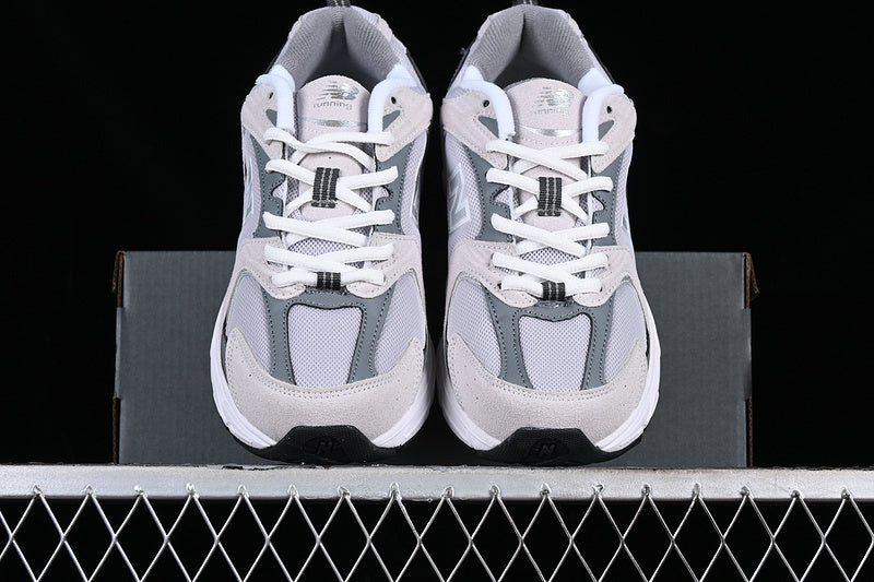 NEW BALANCE 530 WHITE/GREY/SILVER