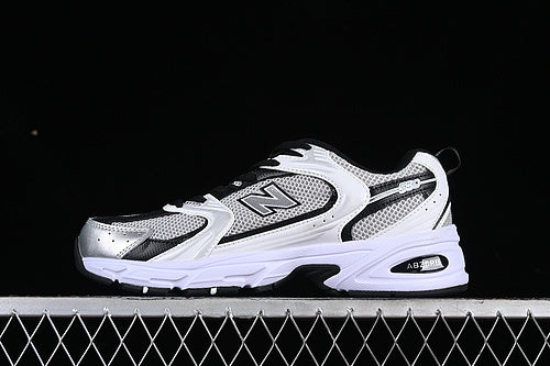 NEW BALANCE 530 SILVER/BLACK/WHITE