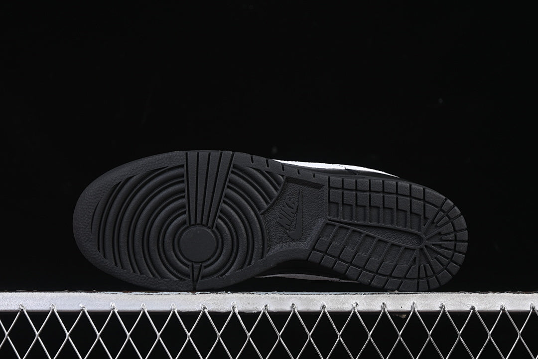 NIKE DUNK LOW SWOOSH LOW-TOP CASUAL SNEAKERS BLACK/WHITE
