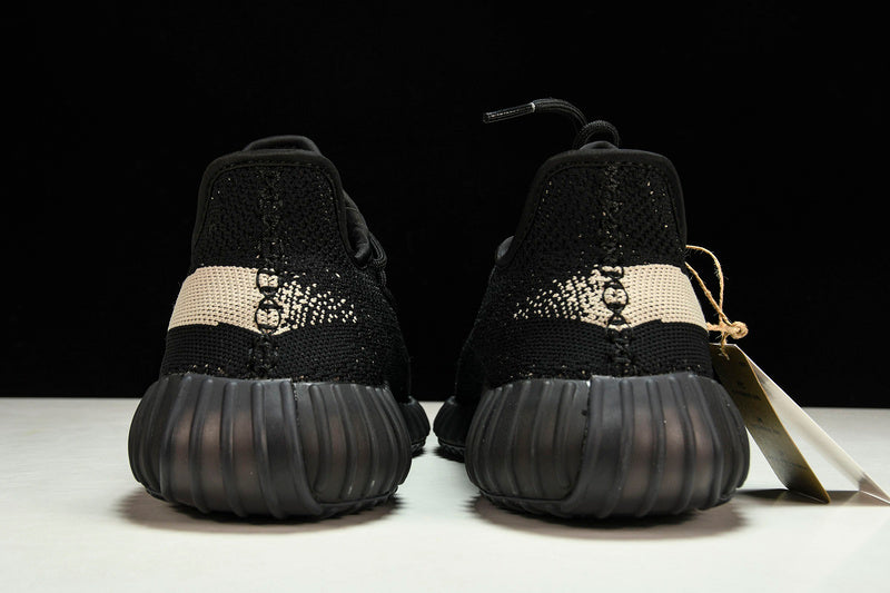 YEEZY 350 BOOST V2 CORE BLACK/CORE WHITE/CORE BLACK