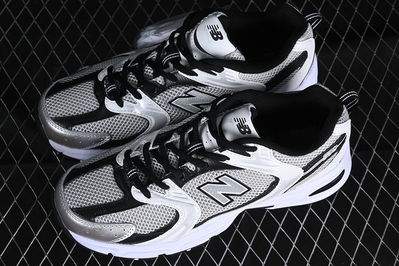 NEW BALANCE 530 SILVER/BLACK/WHITE