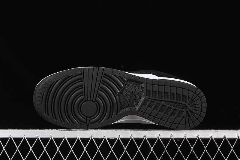 NIKE DUNK LOW SB SUEDE PANDA WHITE/BLACK
