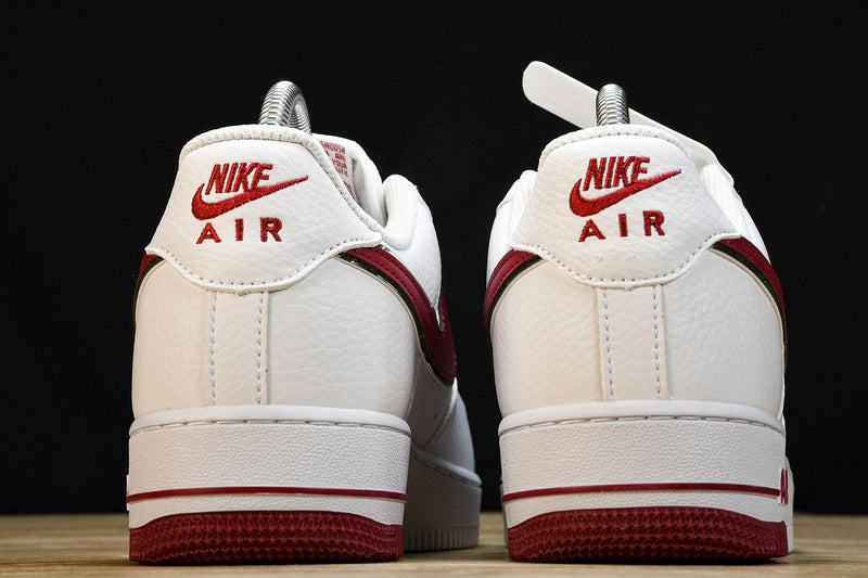 AIR FORCE 1 LOW 07 WHITE/RED