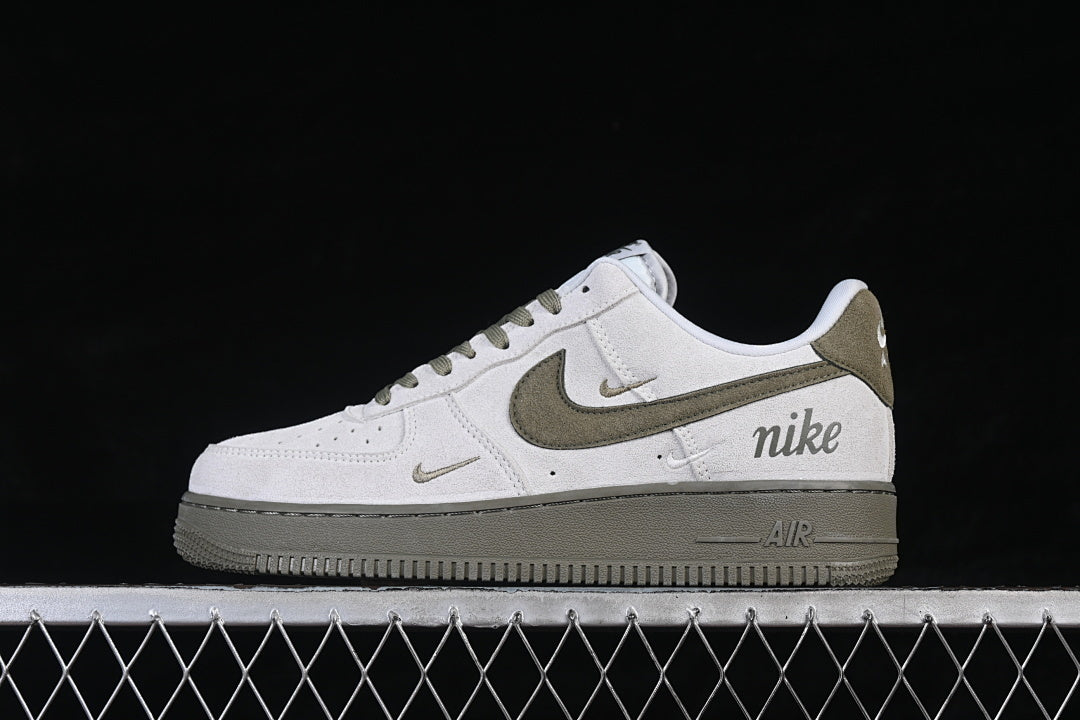 AIR FORCE 1 LOW 07 BEIGE/GREEN