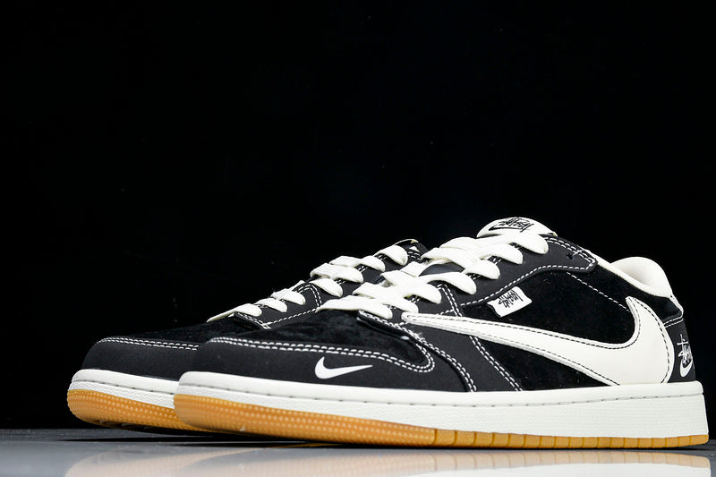 NIKE TRAVIS SCOTT X AIR JORDAN 1 LOW OG SP BLACK/WHITE