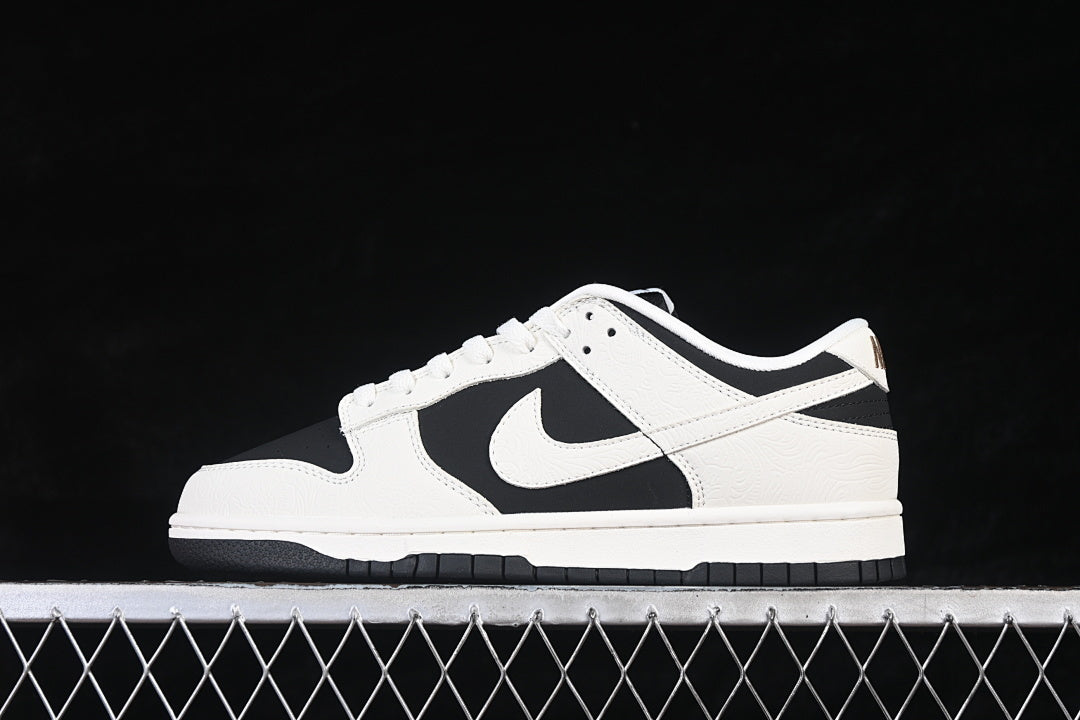 NIKE DUNK LOW BLACK/SAIL/METALLIC GOLD/SAIL