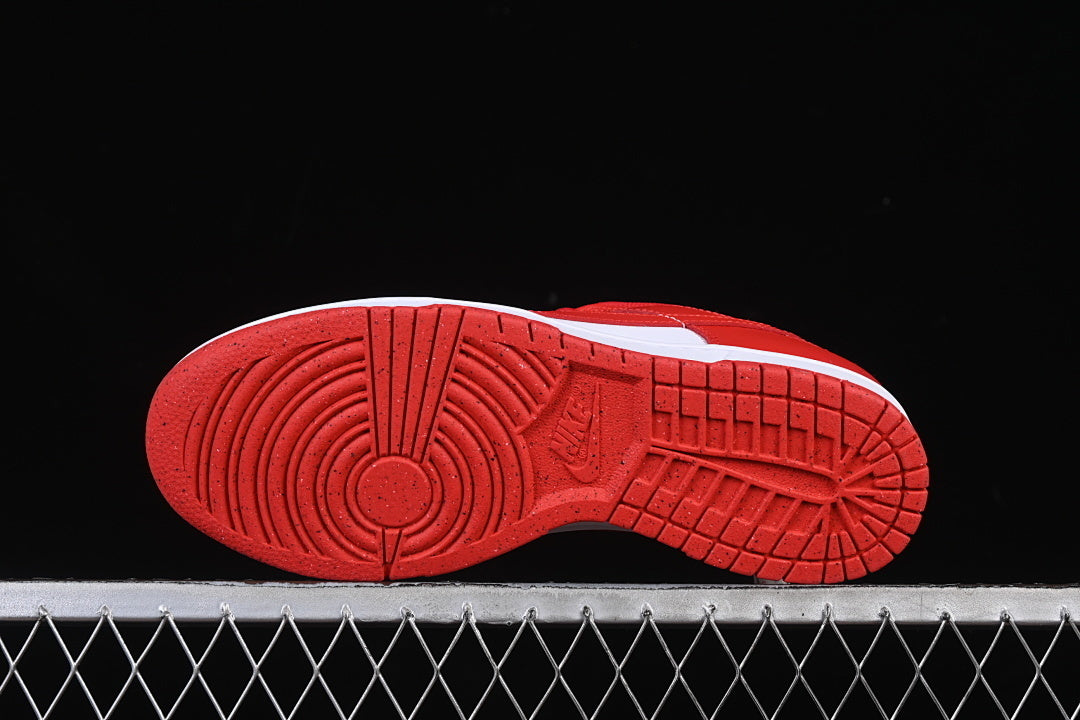 NIKE DUNK LOW CASUAL SNEAKERS RED/WHITE