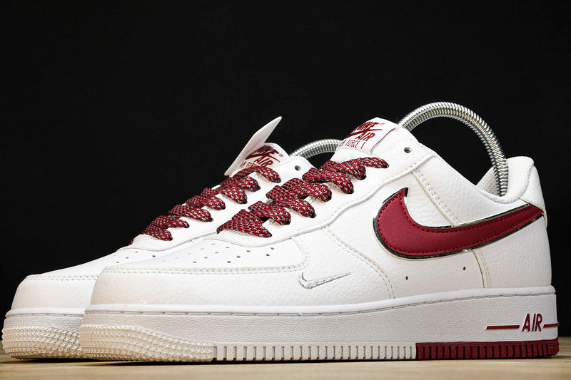 AIR FORCE 1 LOW 07 WHITE/RED