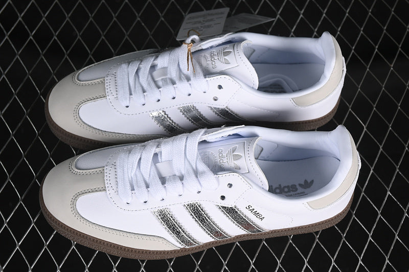 SAMBA OG FOOTWEAR WHITE/SILVER METALLIC/GREY ONE