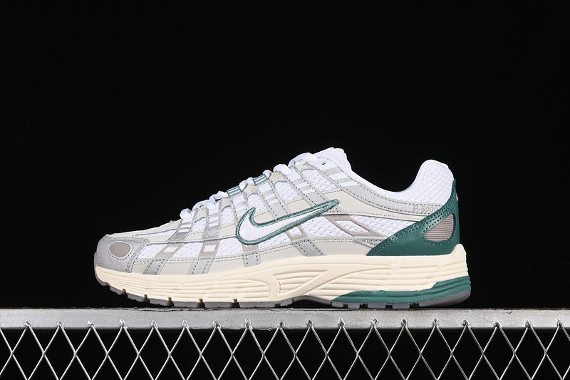 NIKE P-6000 PRM LIGHT BONE/METALLIC SILVER/BICOASTAL/WHITE