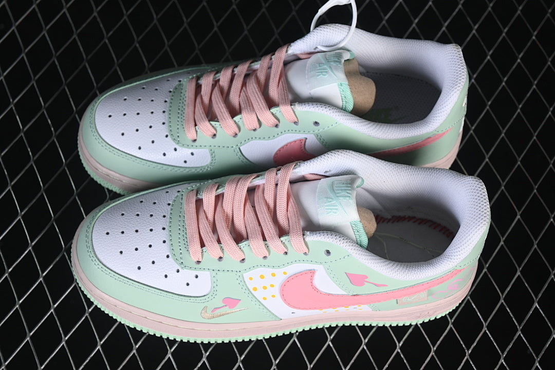 AIR FORCE 1 LOW 07 WHITE/GREEN/PINK