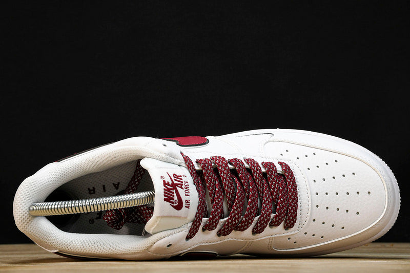 AIR FORCE 1 LOW 07 WHITE/RED