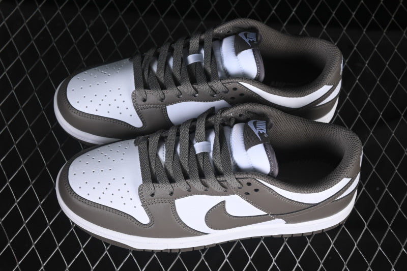 NIKE DUNK LOW SB CAVE STONE WHITE/GREY