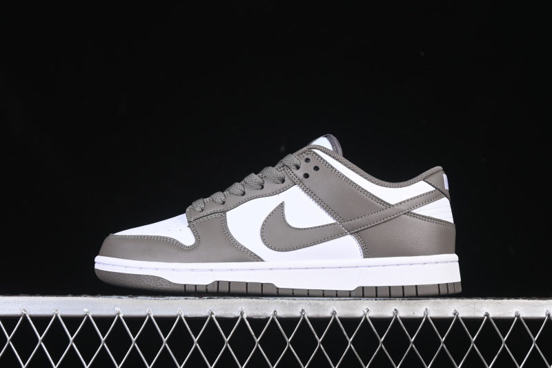 NIKE DUNK LOW SB CAVE STONE WHITE/GREY