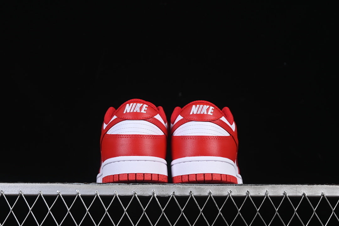 NIKE DUNK LOW CASUAL SNEAKERS RED/WHITE