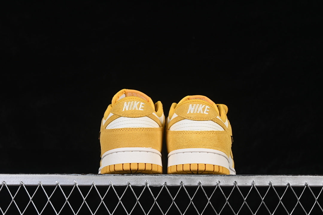 NIKE DUNK LOW DARK SULFUR/PALE IVORY
