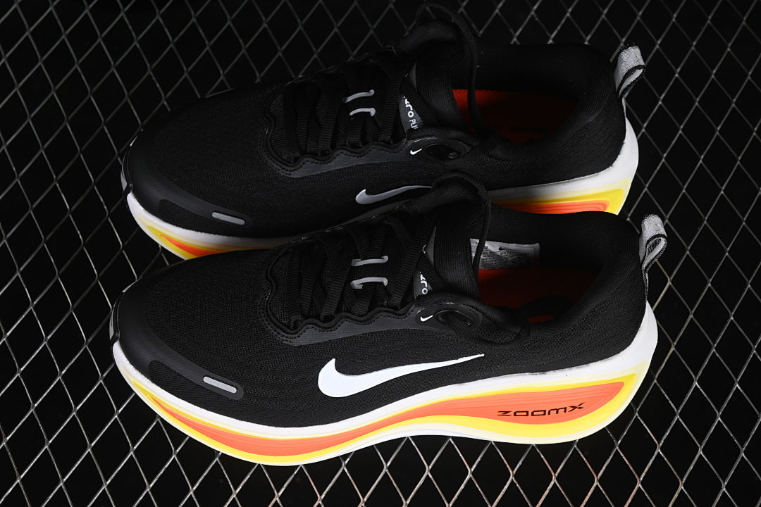 NIKE AIR ZOOM VOMERO PLUS BLACK/BRIGHT CRIMSON/SAIL/WHITE