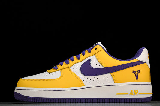 KOBE BRYANT X AIR FORCE 1 LOW 07 WHITE/VARSITY MAIZE/VARSITY PURPLE