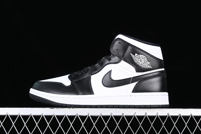 AIR JORDAN 1 MID PANDA