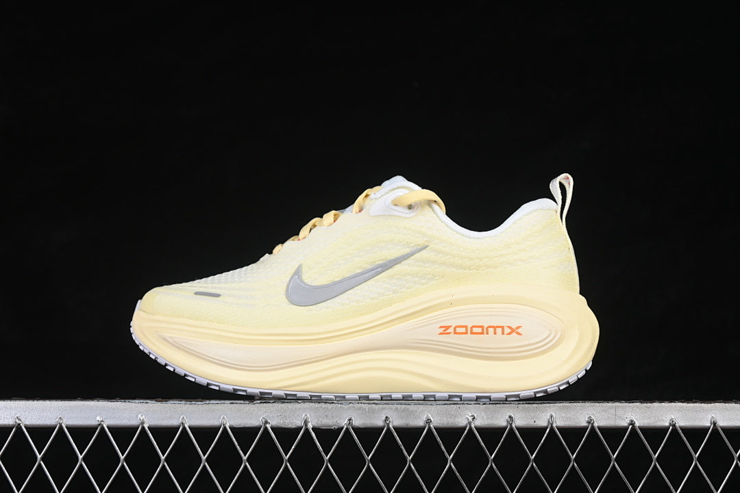 NIKE AIR ZOOM VOMERO PLUS AIR CUSHION SHOES APRICOT/GREY