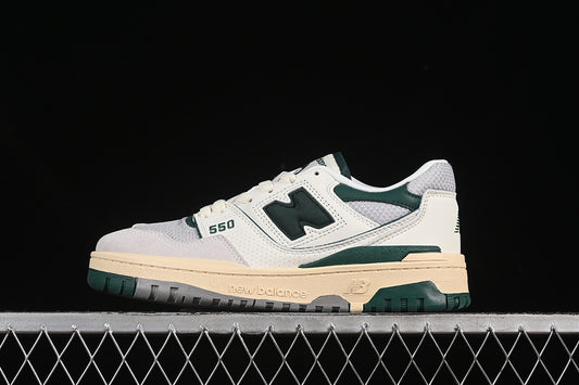 NEW BALANCE 550 SEA SALT/MARSH GREEN