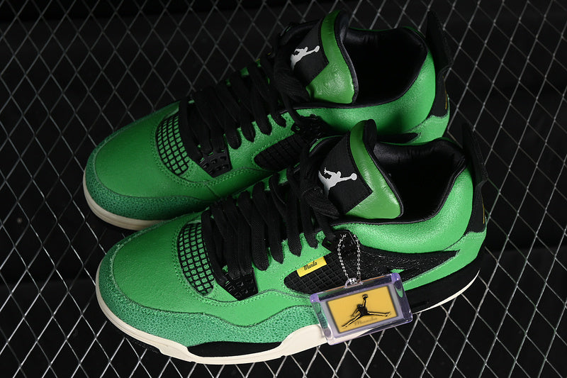 AIR JORDAN 4 RETRO MANILA WHITE/BLACK/GREEN