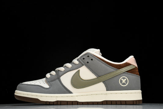 NIKE YUTO HORIGOME SB DUNK LOW GREY/WHITE/GREEN