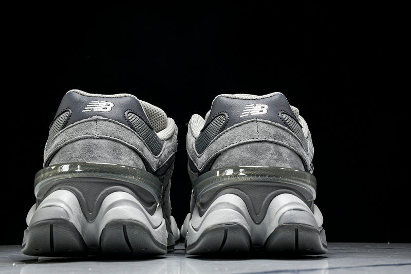 NEW BALANCE 9060 GREY/SILVER