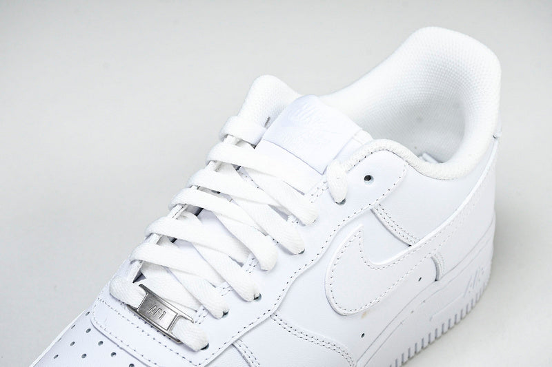 AIR FORCE 1 07 WHITE LOW