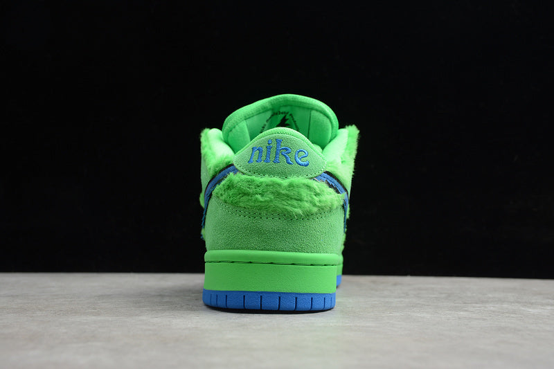 NIKE DUNK LOW X GRATEFUL DEAD GREEN BEAR GREEN/BLUE